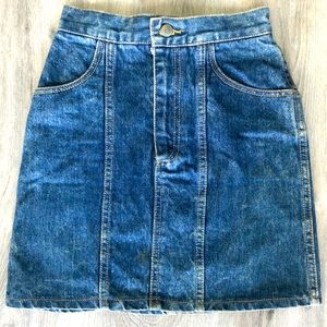 GUESS x VINTAGE 80’s High Waist Denim Mini Skirt USA Made size 24